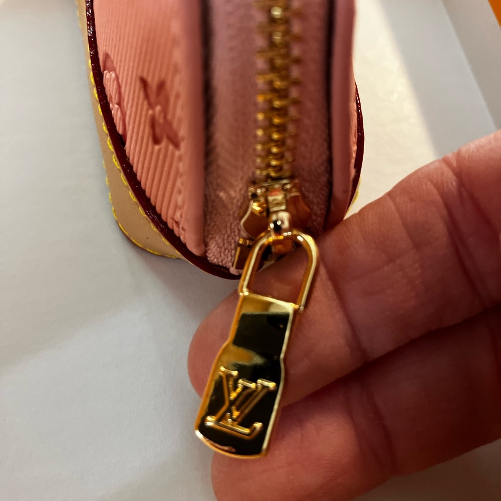 Pink Mini Key & Card Holder Charm - Picture 5 of 12